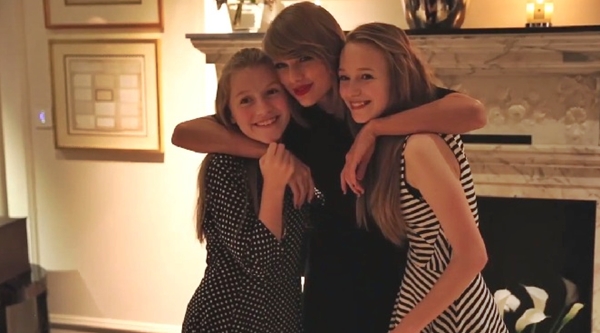 taylor swift taking photos with fans during 1989 secret sessions