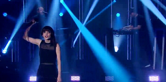 Lauren Mayberry Chvrches live on James Corden Clearest Blue