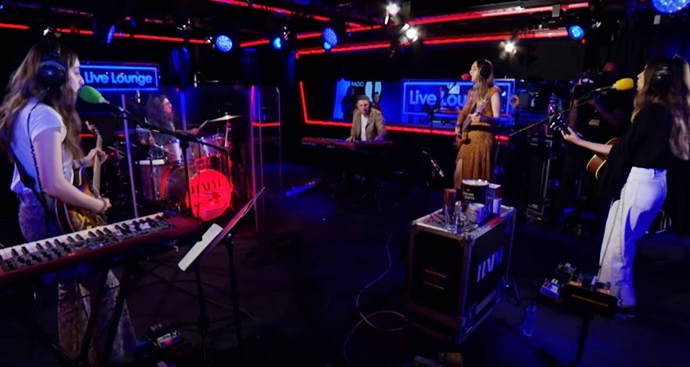 Watch Haim rock new single ‘Want You Back’ in the BBC Radio 1 Live Lounge, harmonies are gorgeous