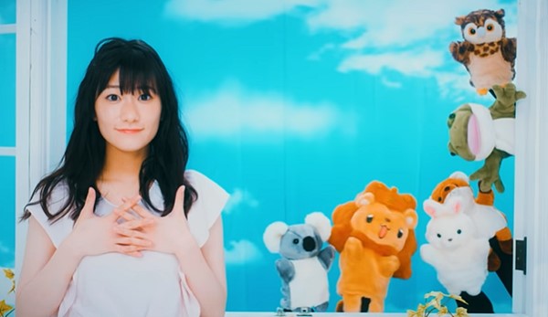 Miho Okasaki’s ‘Petals’ music video is adorably cute and that song is SO catchy and sweet!