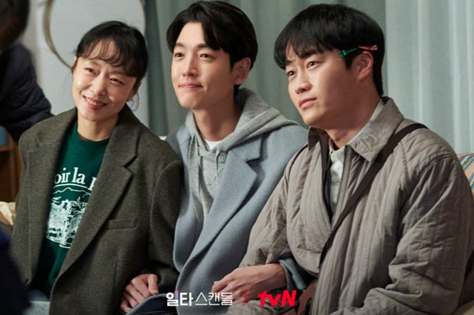 Photos] New Behind the Scenes Images Added for the Korean Drama