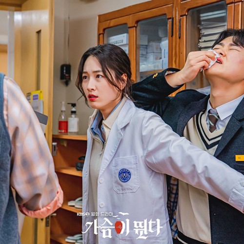 Heartbeat Ep 3 has LOWEST ratings yet – no idea why, it’s FUNNY and features SUPERB main leads
