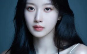Moon Ga Young leaves KEYEAST and joins new agency PEAK J as its first client