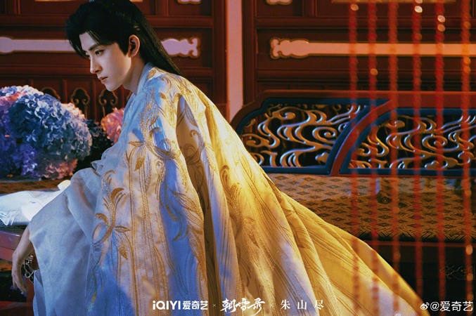 Gorgeous Ao Rui Peng and Landy Li Coroner’s Diary ‘photo album’ out as C-drama premieres on iQIYI